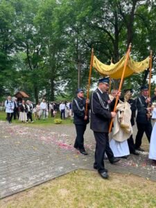 Boże Ciało w Momotach Górnych